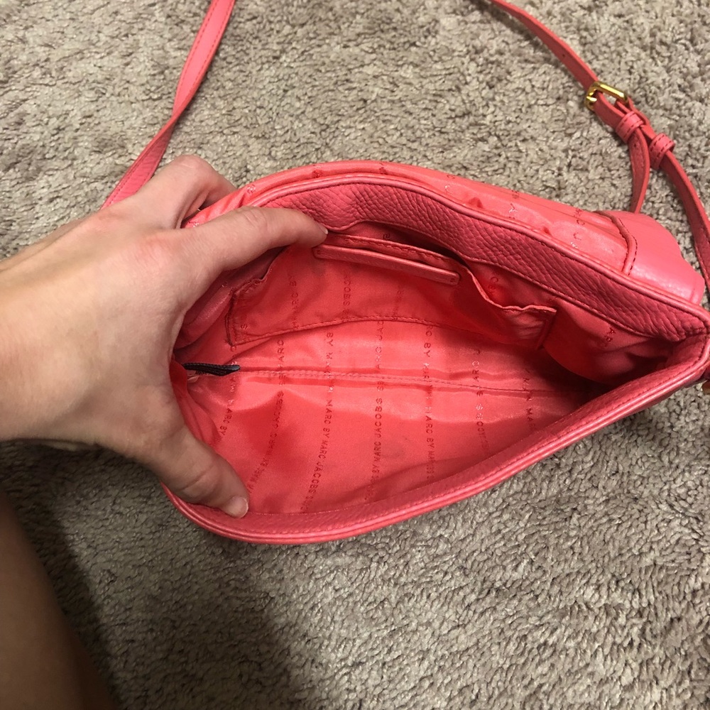 MARC BY MARC JACOBS pink crossbody